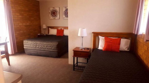 Centrepoint Motel Deniliquin - Accommodation Batemans Bay 1