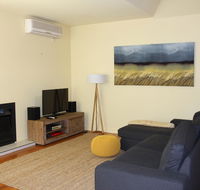 Charbella - Accommodation Batemans Bay