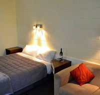 Charles Sturt Motor Inn - Accommodation Batemans Bay