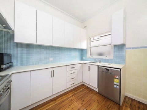 Charming & Cosy Home With City Views - Accommodation Batemans Bay 1