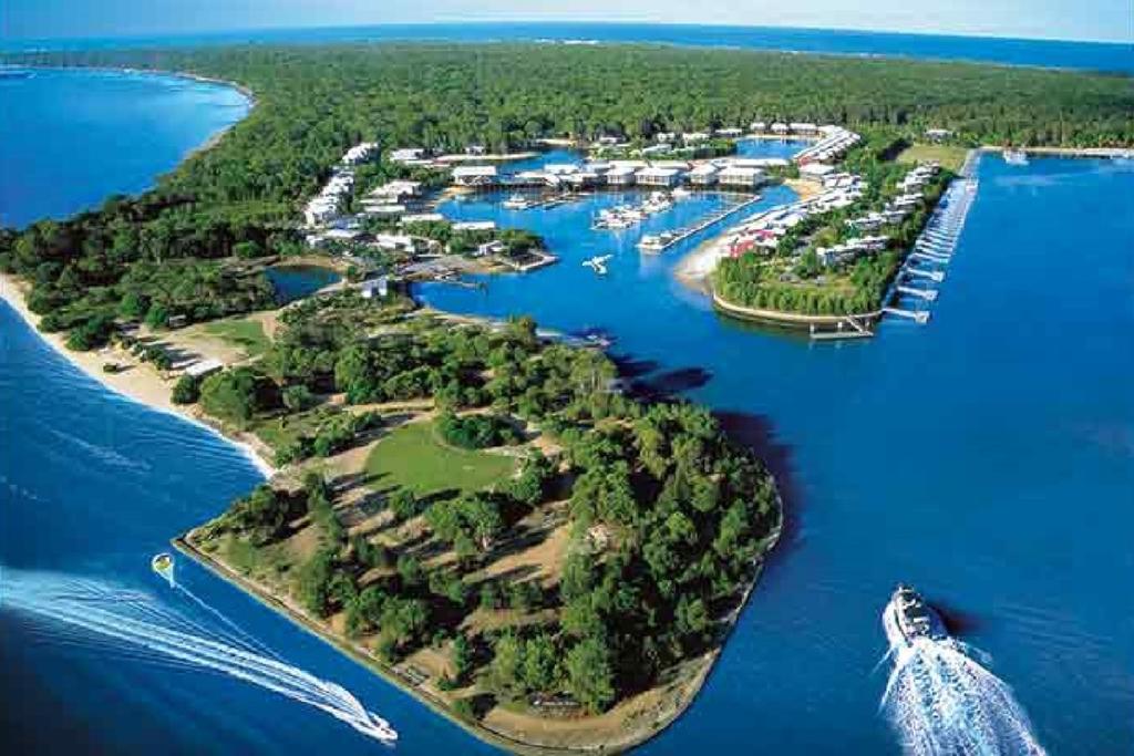 South Stradbroke QLD Accommodation Batemans Bay