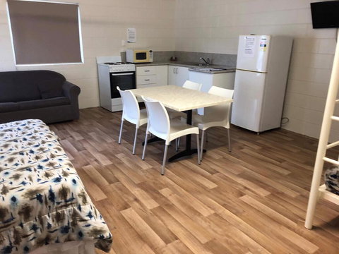 Charters Towers Tourist Park - Accommodation Batemans Bay 1