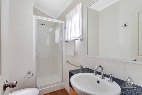 Charters Towers Tourist Park - Accommodation Batemans Bay 3