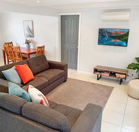 City Center - Modern 2-Bedroom Apartment - Accommodation Batemans Bay