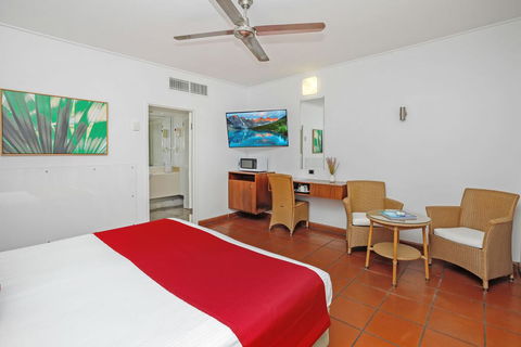 City Centre Accommodation - Accommodation Batemans Bay 2