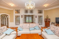 Classic 5 Beds Mt Dandenong Resort