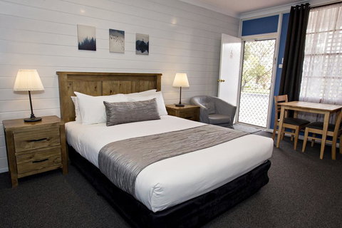 Colonial Motel & Apartments - Accommodation Batemans Bay 1