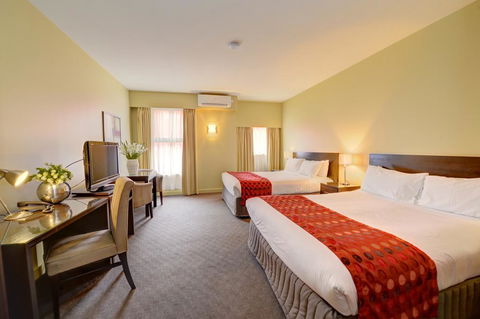 Comfort Inn & Suites City Views - Accommodation Batemans Bay 1