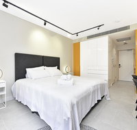 Contemporary brand new central located studio - Accommodation Batemans Bay