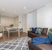 Convenience and luxury in Carnegie - Accommodation Batemans Bay
