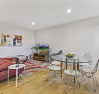 Convenient and quiet in sophisticated Malvern - Accommodation Batemans Bay