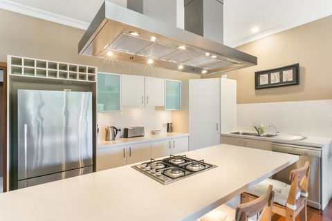 Coolabah - Accommodation Batemans Bay 1