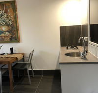 Coonawarra Cabins Unit A - Accommodation Batemans Bay