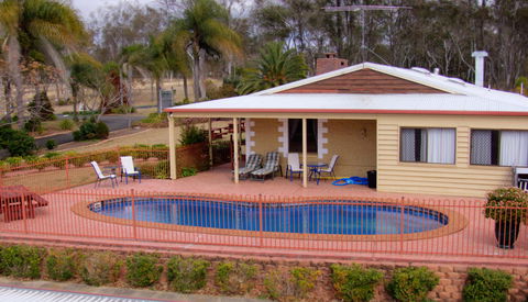 Copper Country Motor Inn & Restaurant - Accommodation Batemans Bay 1