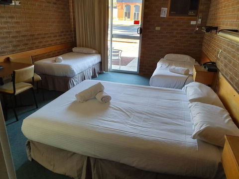 Corowa Golf Club Motel - Accommodation Batemans Bay 1