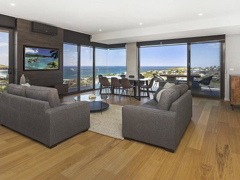 Cosmopolitan@SoHo - Accommodation Batemans Bay 0