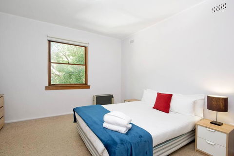 Cosy 2BR Plus Parking In Nth Sydney - Accommodation Batemans Bay 2