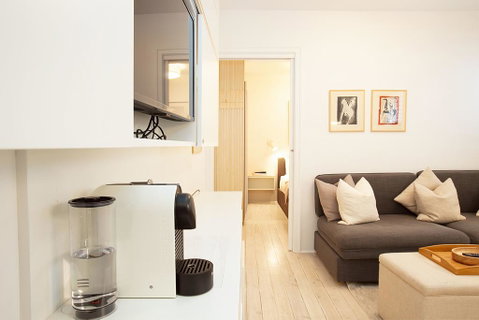 Cosy Flat In Art Deco Building Minutes From City - Accommodation Batemans Bay 1