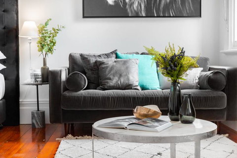 Cosy Nook In Inner-city Victorian Mansion - Accommodation Batemans Bay 2