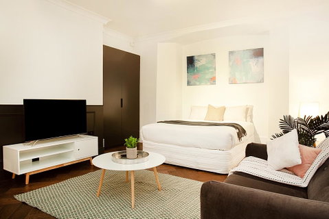 Cosy Studio Near Trains, Restaurants, Bars And Parks - Accommodation Batemans Bay 1