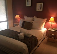 Cottage 1 Relax and Self Isolate in With Hot Tub - Accommodation Batemans Bay