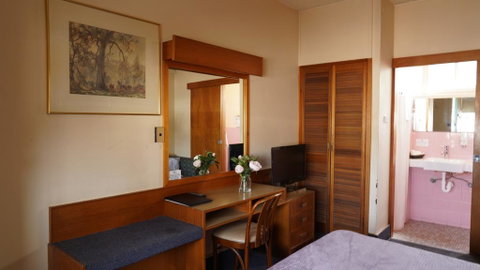 Country Motor Inn - Accommodation Batemans Bay 2