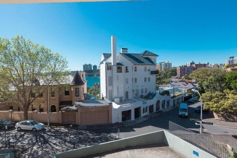 Couple's Gateway In Sunny Elizabeth Bay - Accommodation Batemans Bay 3