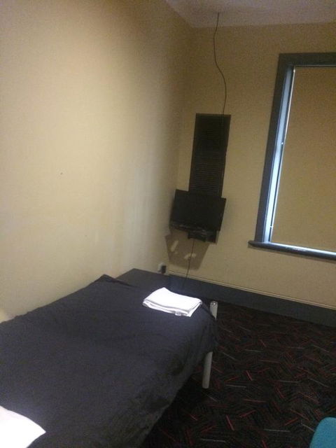 Cross Keys Hotel - Accommodation Batemans Bay 3