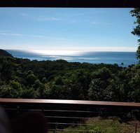 Daintree Oceanview Retreat - holiday home - Accommodation Batemans Bay