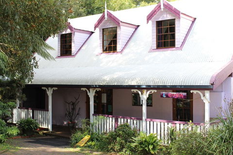 Dancing Waters Cottage - Accommodation Batemans Bay 0