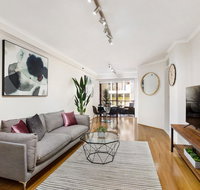 Darlinghurst One Bedroom Modern Self-Contained Apartment with parking - easy access to Sydney CBD 45 PEL - Accommodation Batemans Bay