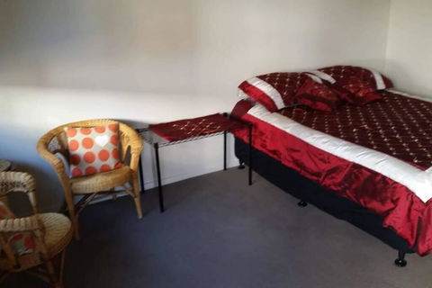 Dee B N B - Accommodation Batemans Bay 2