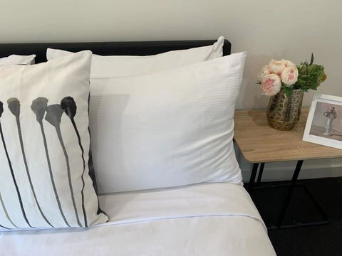 Delicate And Peaceful Bundoora Townhouse 20-R1 - Accommodation Batemans Bay 1