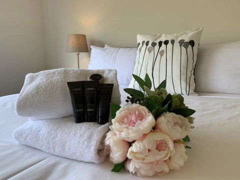 Delicate And Peaceful Bundoora Townhouse 20-R4 - Accommodation Batemans Bay 1