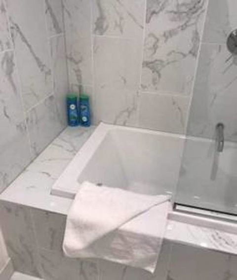 Delicate And Peaceful Bundoora Townhouse 7 - Accommodation Batemans Bay 3