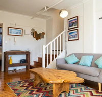 Delightful 3 Bedroom Apartment near Chapel Street in St Kilda - Accommodation Batemans Bay