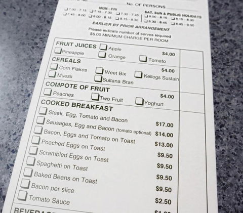 Deniliquin Country Club Motor Inn - Accommodation Batemans Bay 2