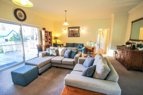 Dieudonne - Accommodation Batemans Bay 2