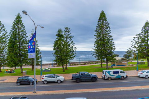 Dive Hotel - Accommodation Batemans Bay 2