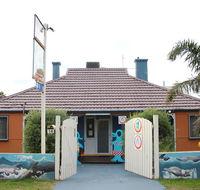 Dolphin Retreat Bunbury YHA - Accommodation Batemans Bay