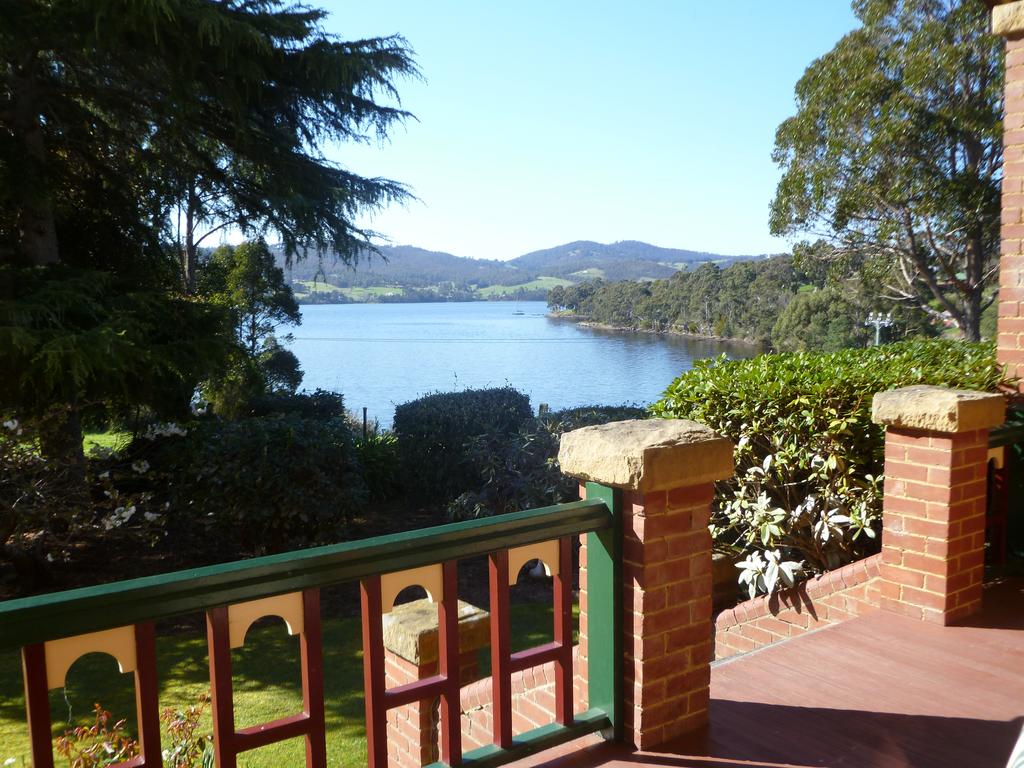 Castle Forbes Bay TAS Accommodation Batemans Bay