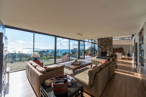 Dragonfly Lodge - Accommodation Batemans Bay 0