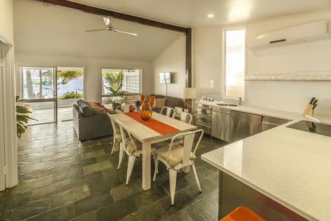 Drift Beach House Getaway - Accommodation Batemans Bay 2