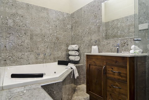 Eagle Foundry Bed & Breakfast - Accommodation Batemans Bay 1