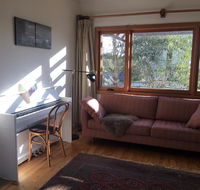 Eco-renovated light-filled house on a hill - Accommodation Batemans Bay