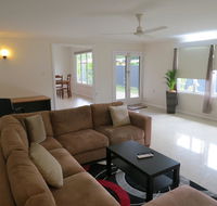 Edge Hill Clean  Green Cairns 7 Minutes from the Airport 7 Minutes to Cairns CBD  Reef Fleet Terminal - Accommodation Batemans Bay