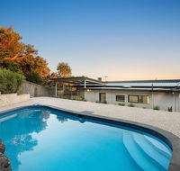 Ellerina Sea Vista Luxury Family Retreat with sauna pool amazing water views walk to beach - Accommodation Batemans Bay