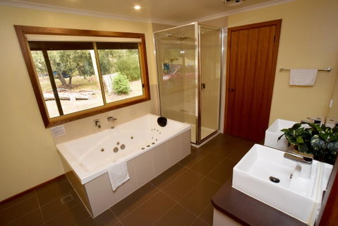 Ellimata Holiday Cottage - Accommodation Batemans Bay 1