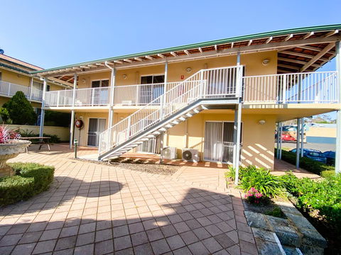 EM Apartment - Accommodation Batemans Bay 3