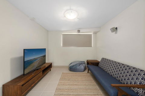 Emerald Seas Beach House - Accommodation Batemans Bay 2